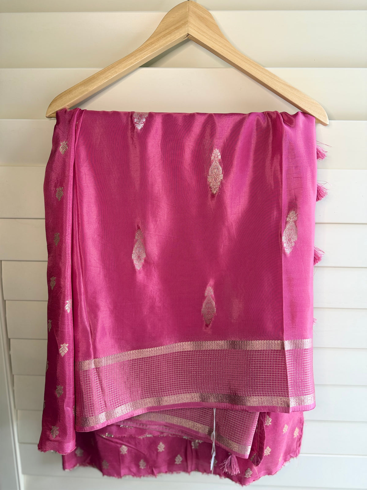 Pink pure chinnon crape silk Saree