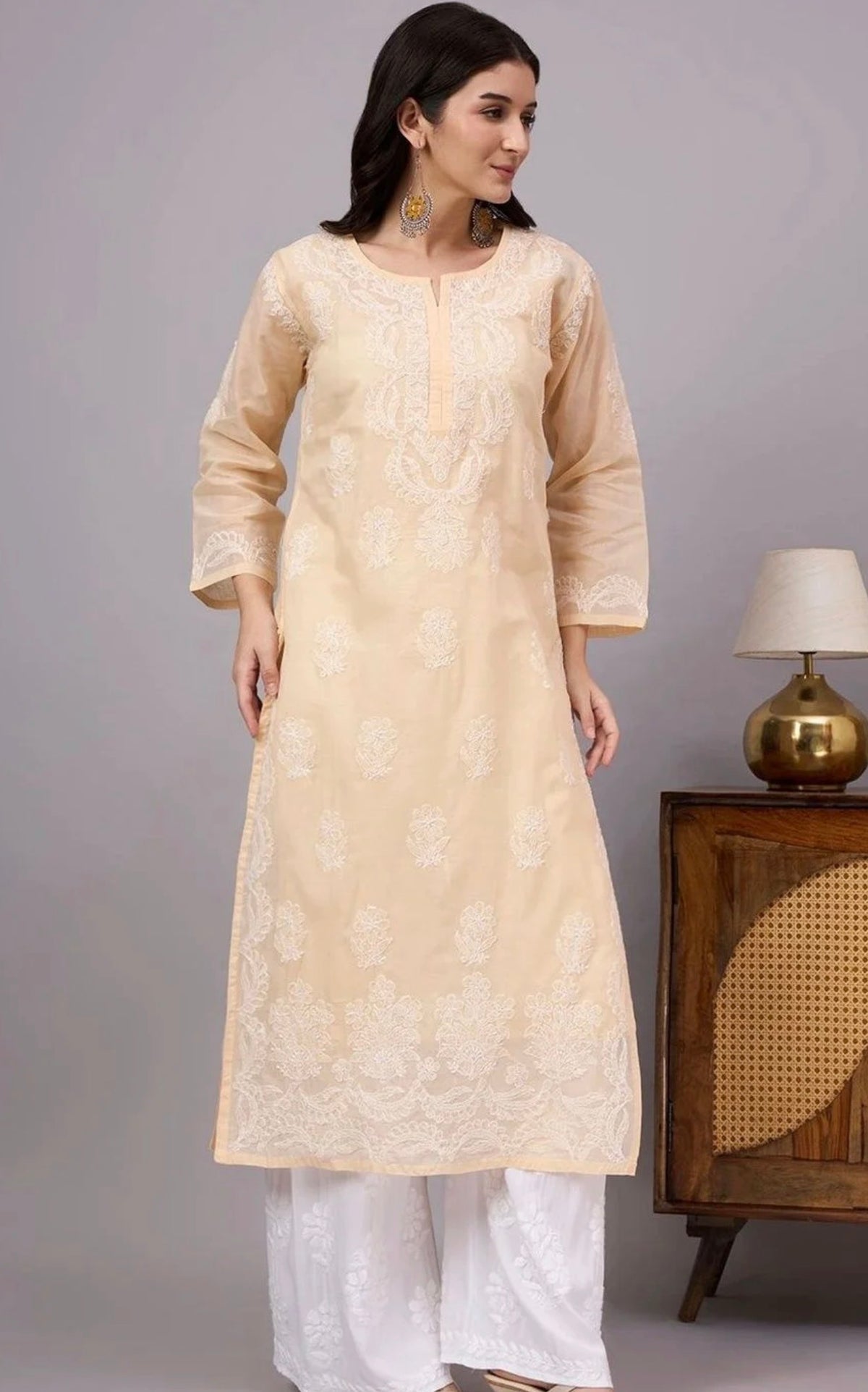 Ethnic Motifs Embroidered Chikankari Pure Cotton Blend Handloom Chikankari Kurti