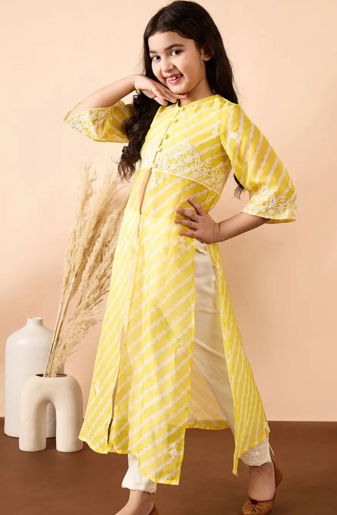 Girls Leheriya printed regular Kurti with trousers