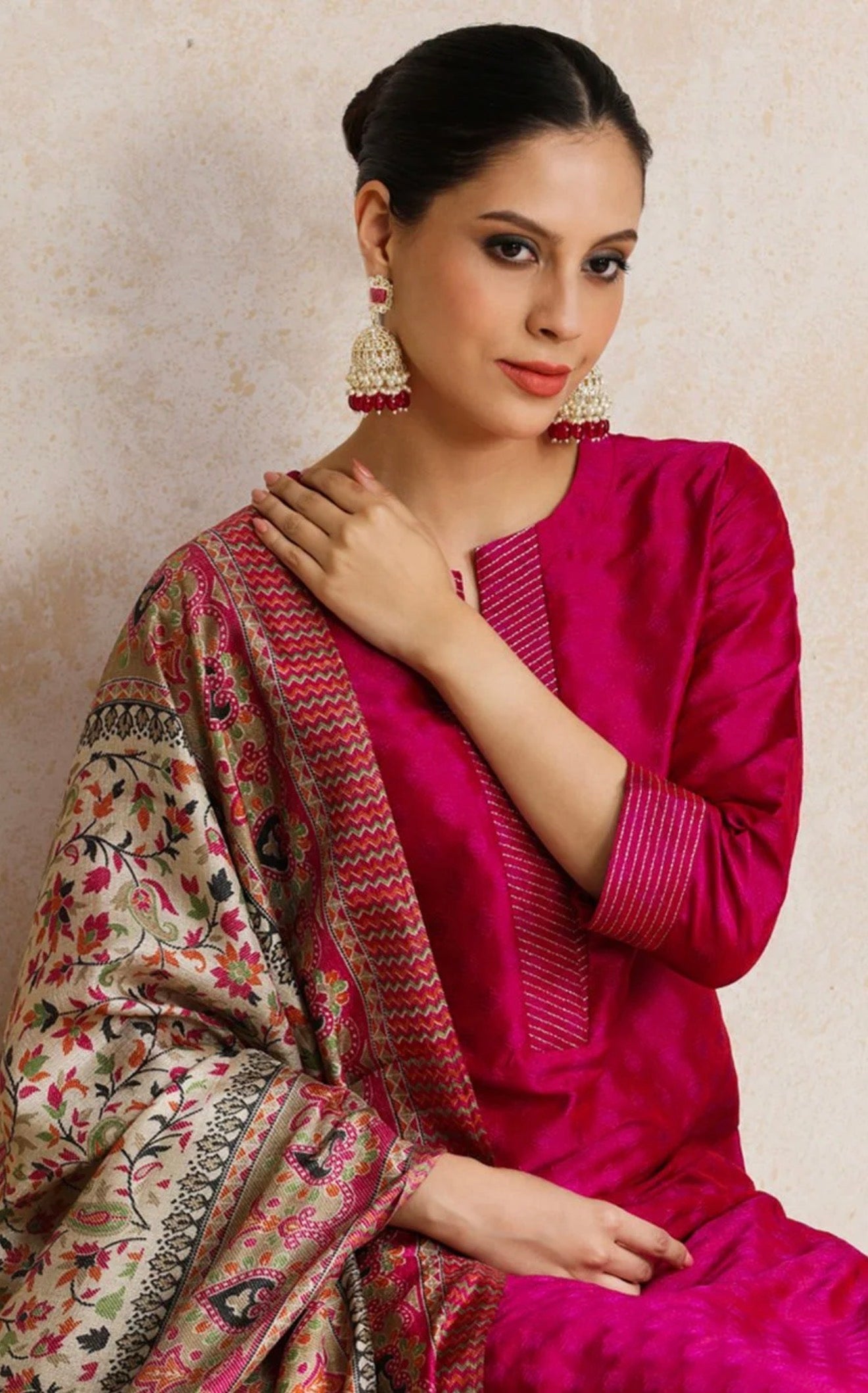 Women Pink Zari Work textured Kurta with Trouser and Printed...
1 kurta, 1 bottom, 1 dupatta