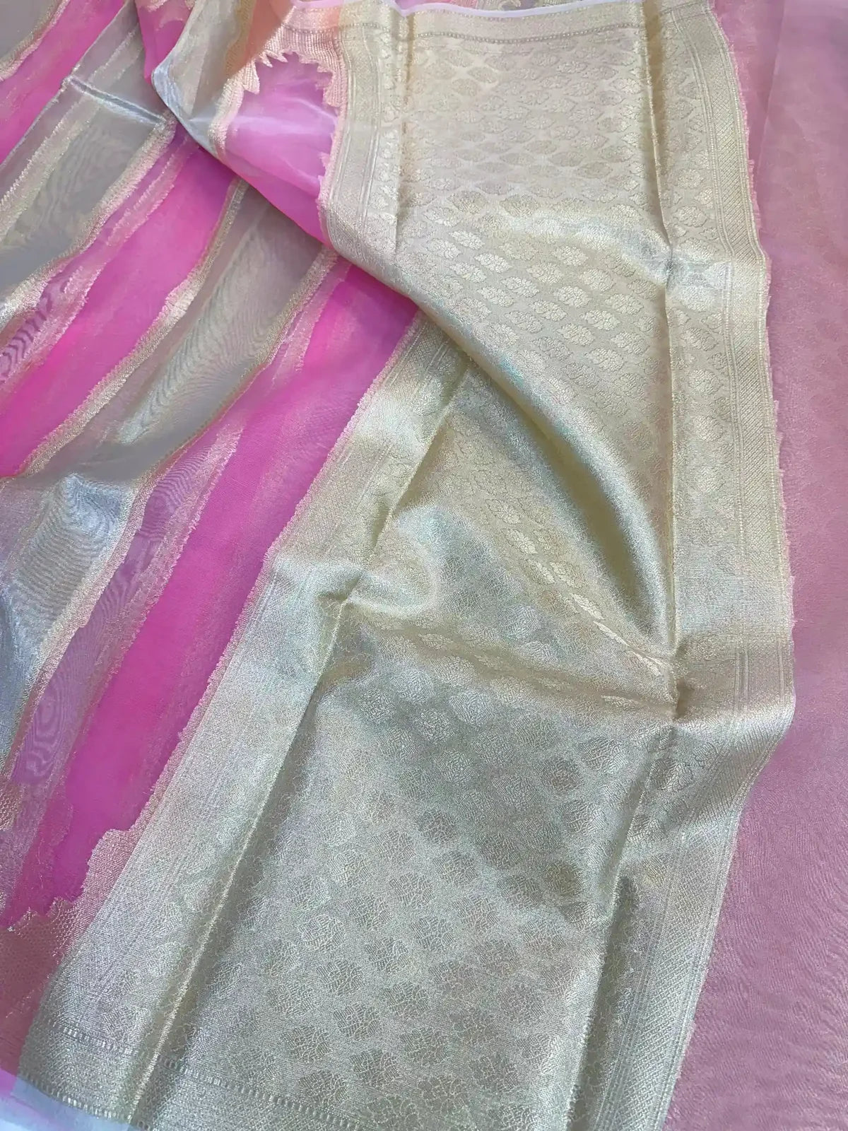 Kiara Advani inspired tissue rangkat saree
