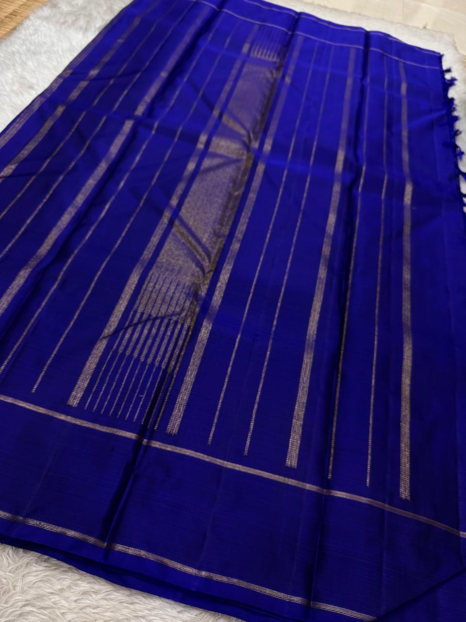 Pure kanchipuram handloom silk sarees with rich pallu and blouse

Silk mark