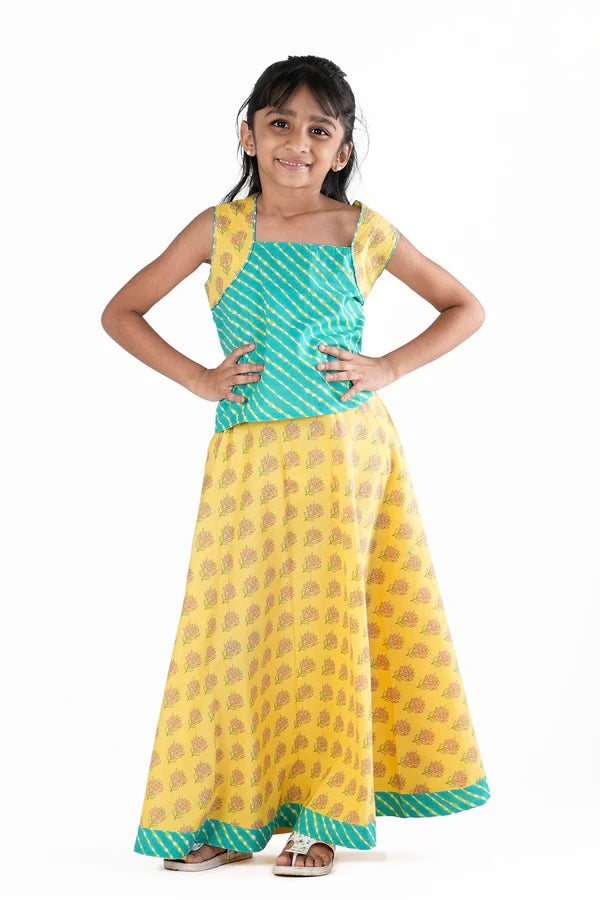 Floral Design Yellow And Green Cotton
Pavadai Sattai