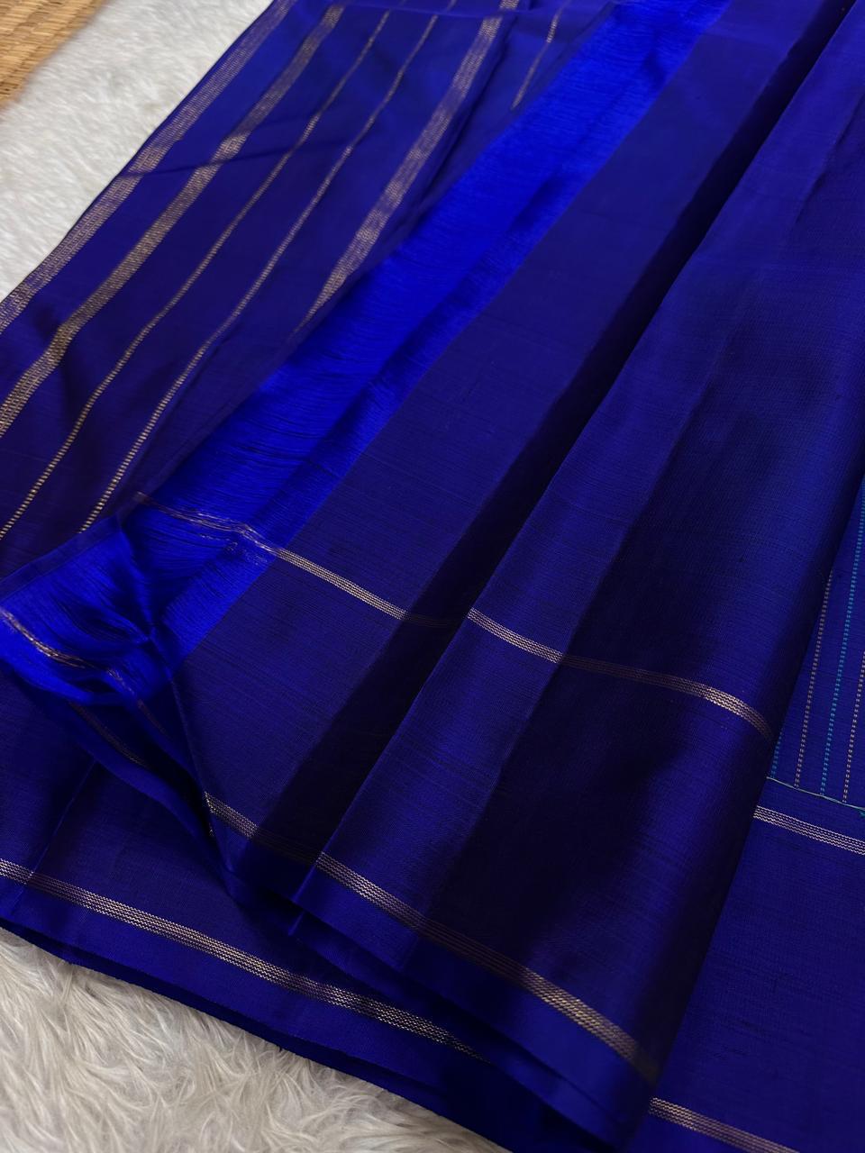 Pure kanchipuram handloom silk sarees with rich pallu and blouse

Silk mark