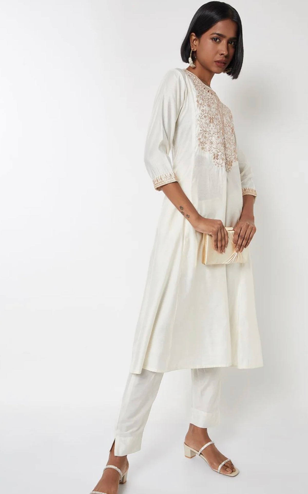 Women Ethnic Motifs Embroidered Regular Zardozi Kurta