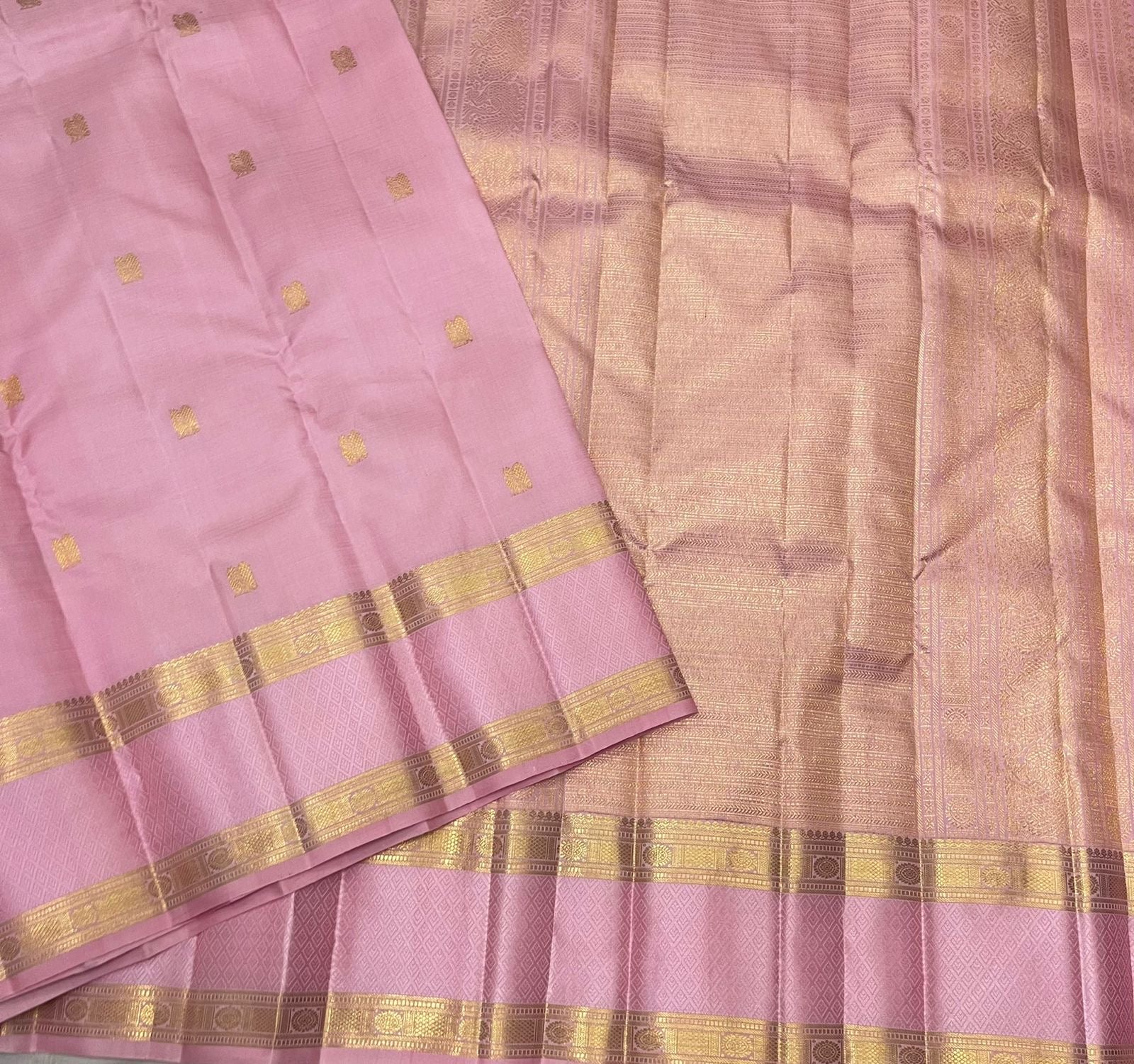 Pure kanchipuram handloom silk saree
- Pink