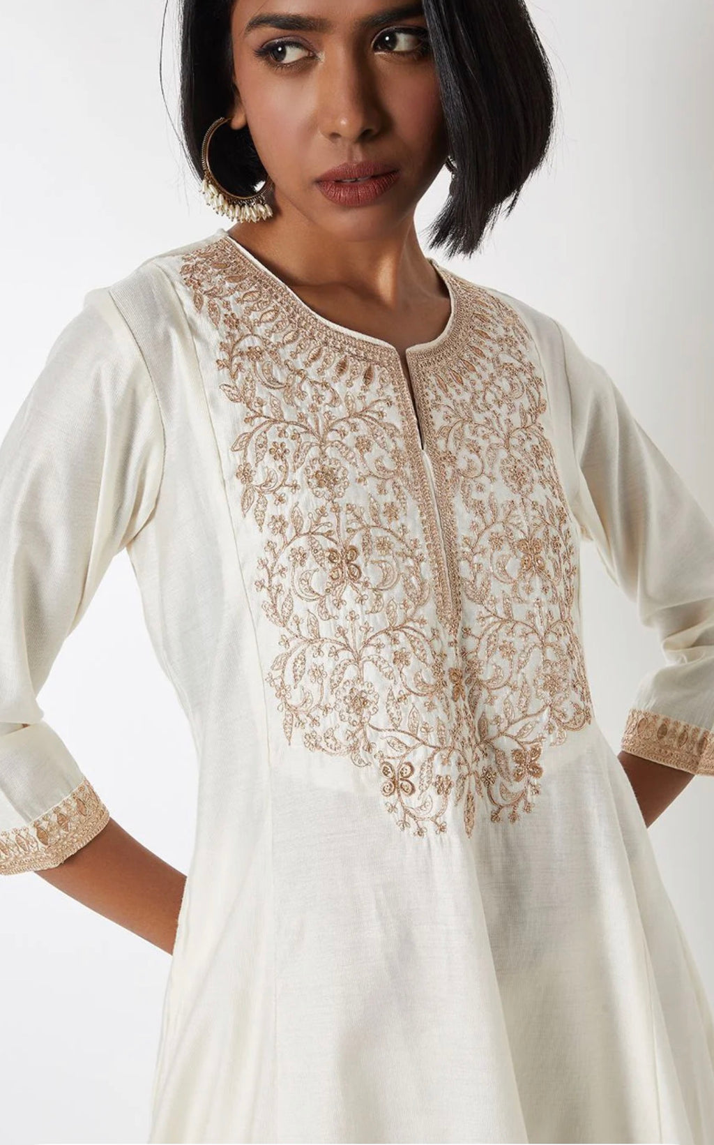 Women Ethnic Motifs Embroidered Regular Zardozi Kurta