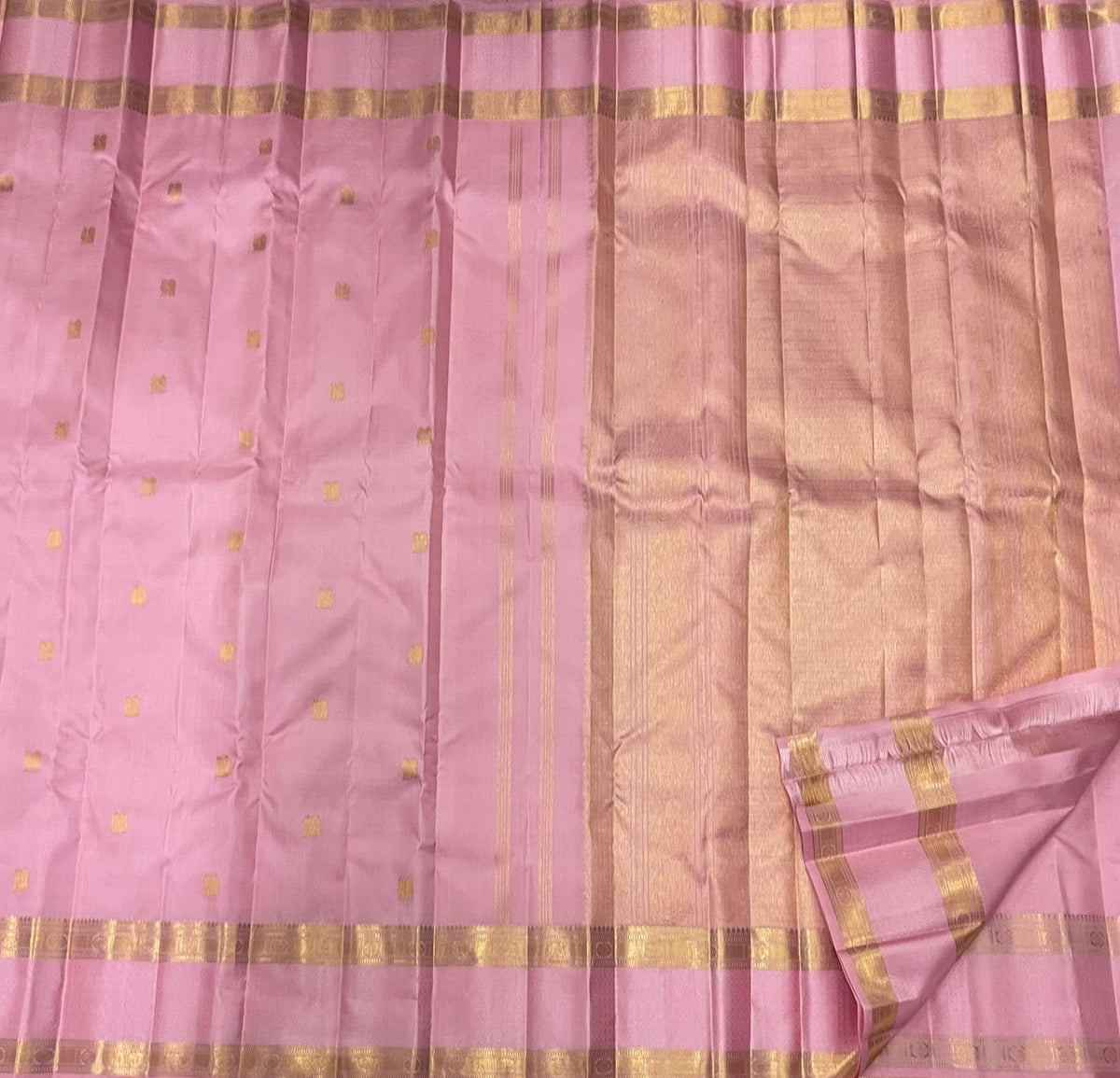 Pure kanchipuram handloom silk saree
- Pink