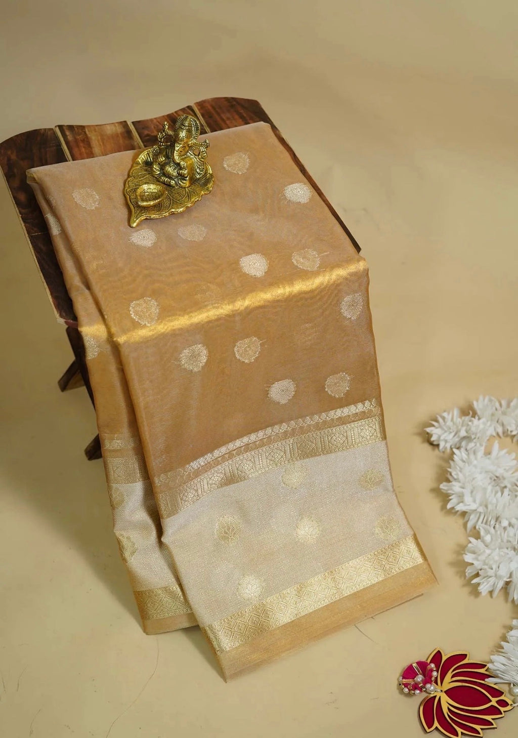 Golden glam - Soft organza silk