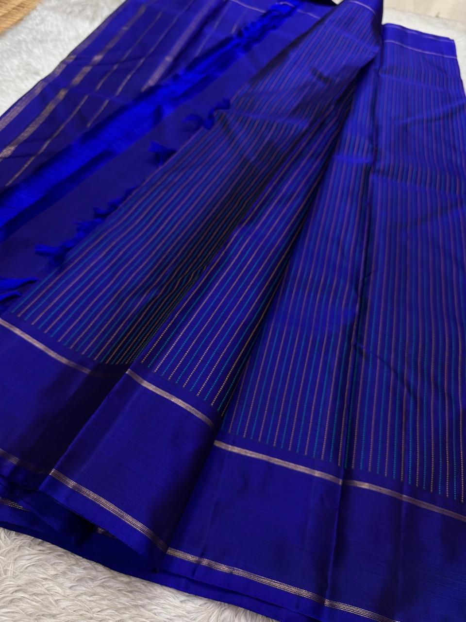 Pure kanchipuram handloom silk sarees with rich pallu and blouse

Silk mark